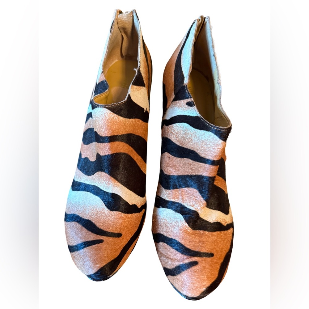 Nine West Preowned Sz 6.5 Tiger Print Leather Cowhide Stiletto Heels (SH047) - Picture 3 of 11